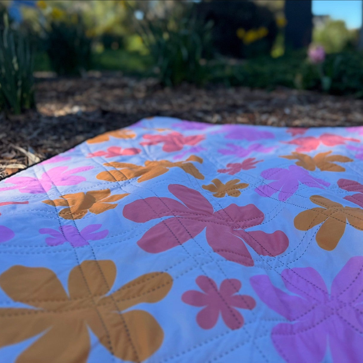 Retro Floral Picnic Rug