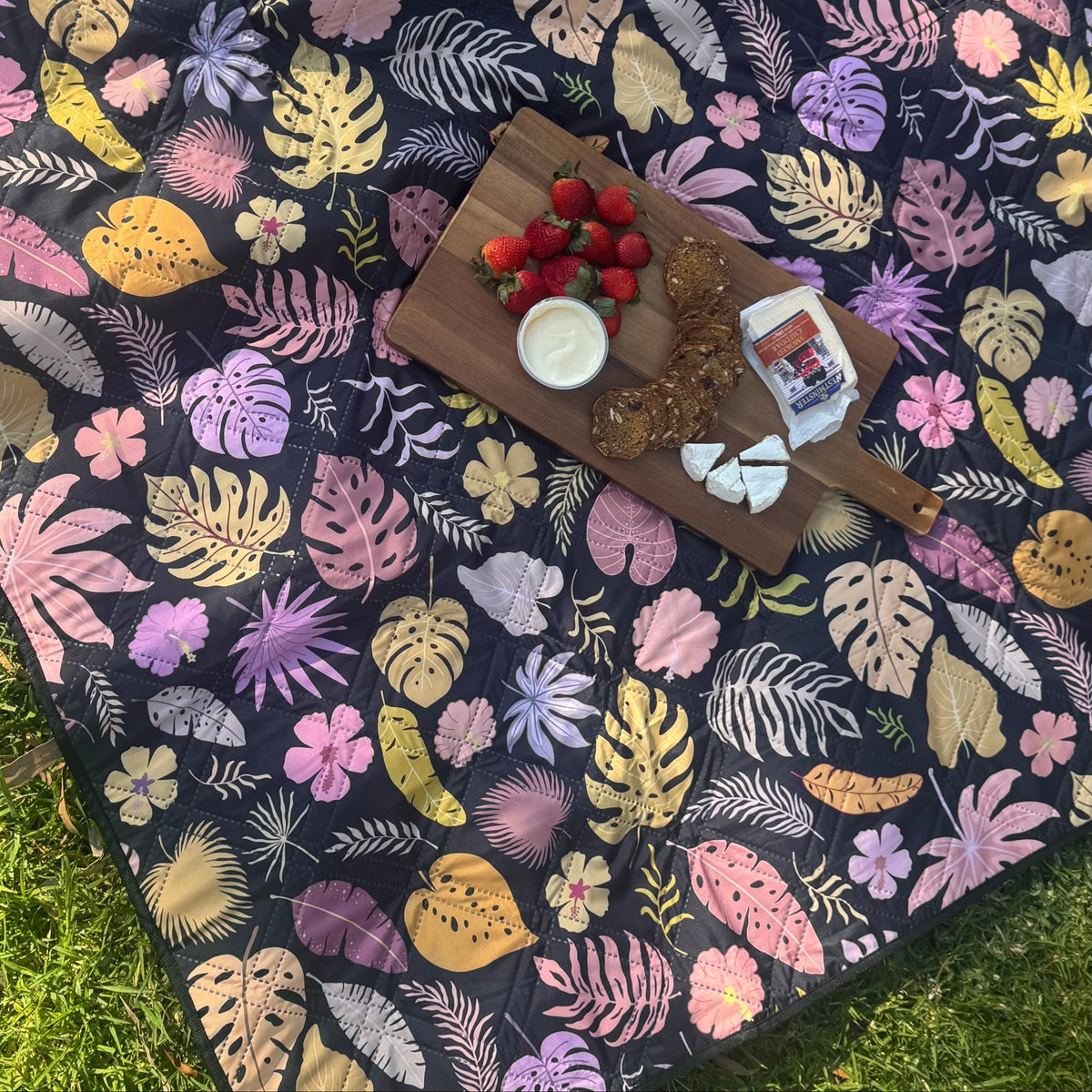 Pichnic Rug Why a Picnic Rug Makes the Perfect Gift-Bilby Picnic Co