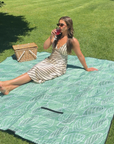 Green Leaves Picnic Rug